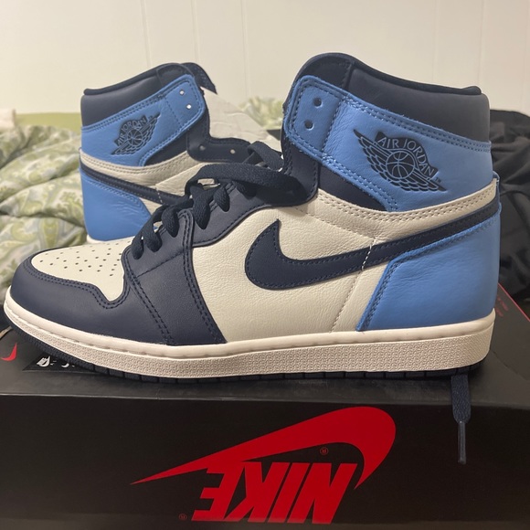 AJ1 RETRO HIGH OBSIDIAN - Picture 2 of 10